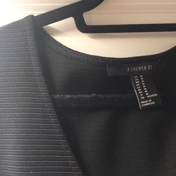 Forever 21 black dress - Picture 3 of 3